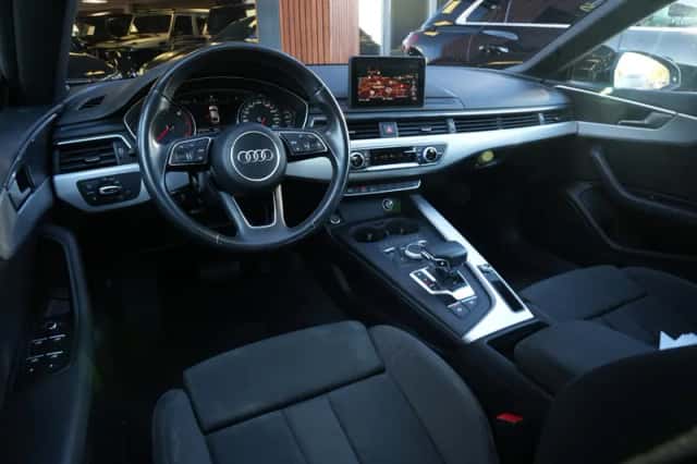 Audi A5 (2017) thumbnail 2