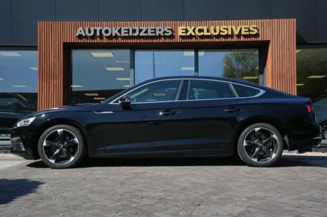 Audi A5 (2017) thumbnail 5