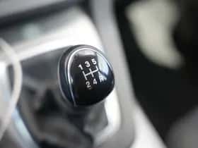 Ford C-Max (2010) thumbnail 16