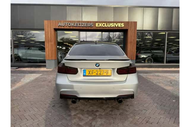 BMW 3-Serie (2012) thumbnail 5