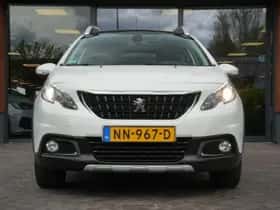 Peugeot 2008 (2017) thumbnail 2