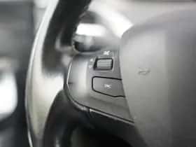 Peugeot 2008 (2017) thumbnail 28
