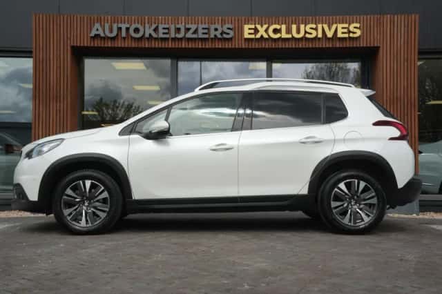 Peugeot 2008 (2017) thumbnail 5