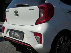 Kia Picanto (2018) thumbnail 12