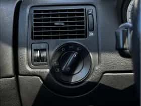 Volkswagen Golf (1999) thumbnail 21