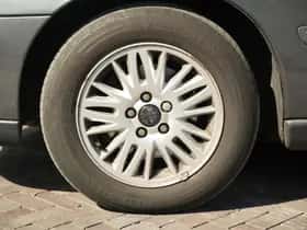 Volvo S60 (2004) thumbnail 4