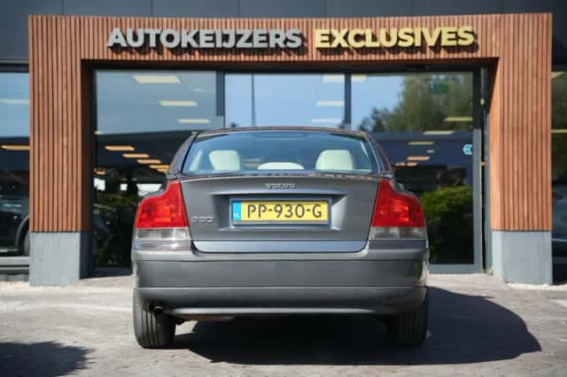 Volvo S60 (2004) thumbnail 5