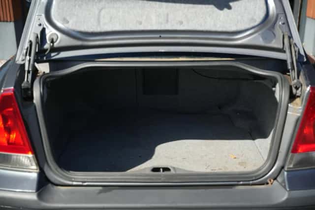 Volvo S60 (2004) thumbnail 6