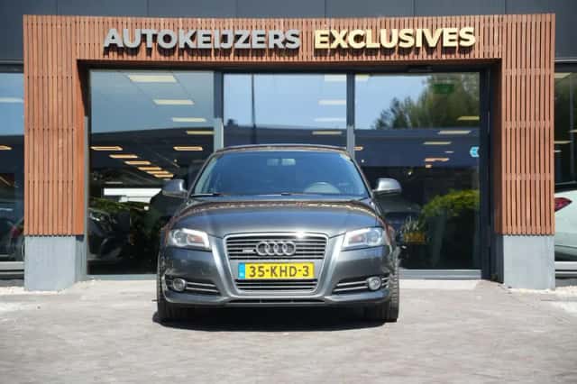 Audi A3 (2009) thumbnail 2