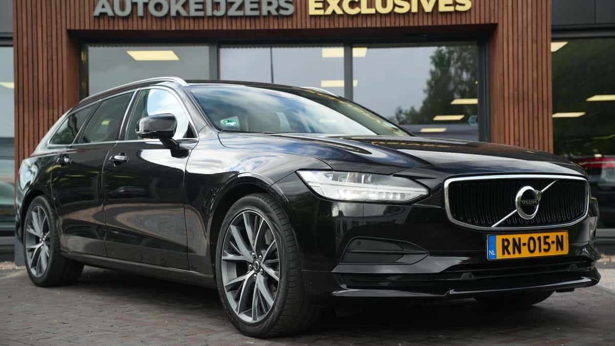 Volvo V90 (2018) — foto 1