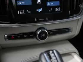 Volvo V90 (2018) thumbnail 33