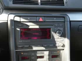 Audi A4 (2008) thumbnail 16