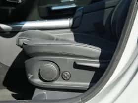 Mercedes-Benz GLA (2025) thumbnail 35