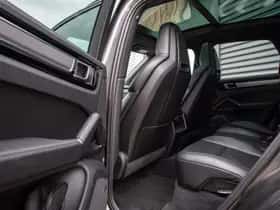 Porsche Cayenne (2018) thumbnail 15