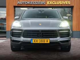 Porsche Cayenne (2018) thumbnail 3
