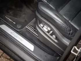 Porsche Cayenne (2018) thumbnail 30