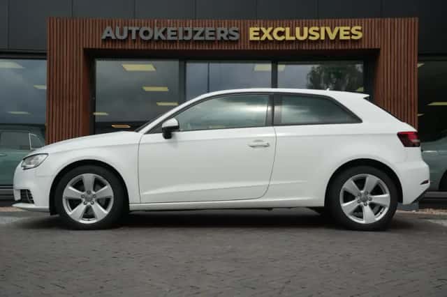 Audi A3 (2017) thumbnail 4
