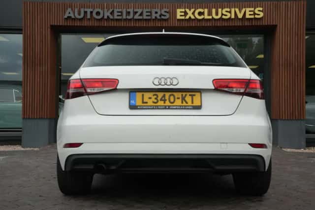 Audi A3 (2017) thumbnail 5