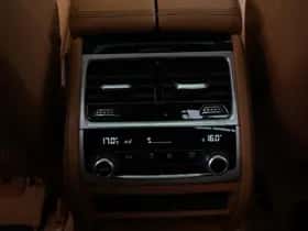 BMW 7-Serie (2016) thumbnail 24