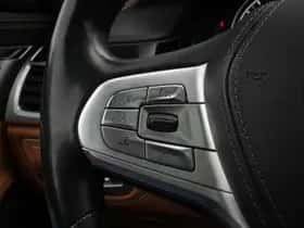 BMW 7-Serie (2016) thumbnail 37