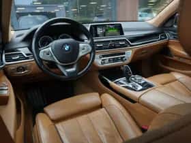 BMW 7-Serie (2016) thumbnail 8