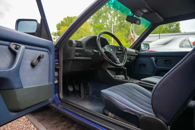 BMW 3-Serie (1985) thumbnail 4