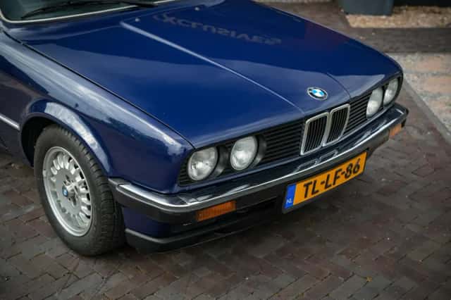 BMW 3-Serie (1985) thumbnail 5