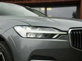 Volvo XC60 (2019) thumbnail 2