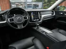 Volvo XC60 (2019) thumbnail 12