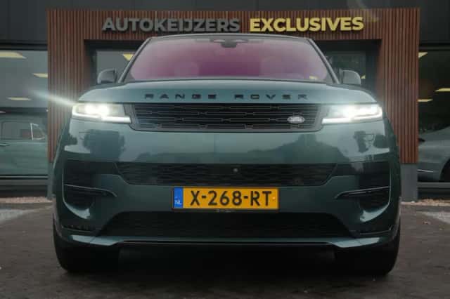 Land Rover Range Rover Sport (2023) thumbnail 3