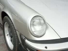 Porsche 911 (1983) thumbnail 3