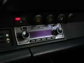 Porsche 911 (1983) thumbnail 24