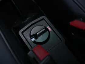 Porsche 911 (1983) thumbnail 28
