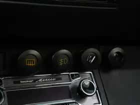 Porsche 911 (1983) thumbnail 31