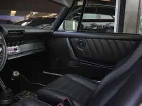 Porsche 911 (1983) thumbnail 37