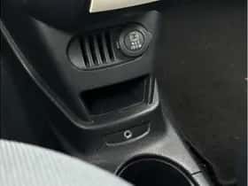 Ford Ka (2012) thumbnail 26