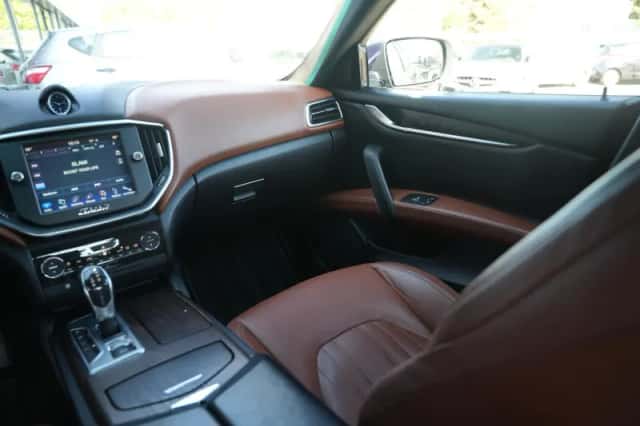 Maserati Ghibli (2014) thumbnail 6