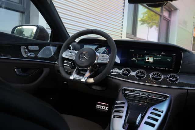 Mercedes-Benz AMG GT (2019) thumbnail 2