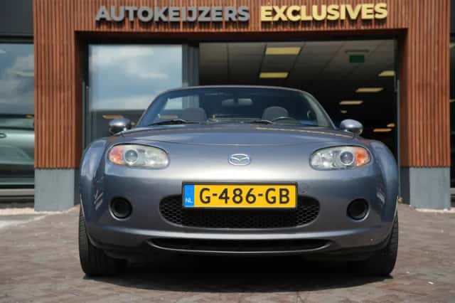 Mazda MX-5 (2007) thumbnail 2