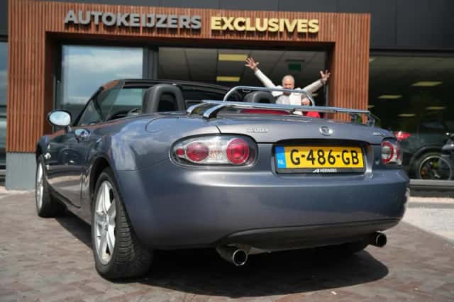 Mazda MX-5 (2007) thumbnail 5