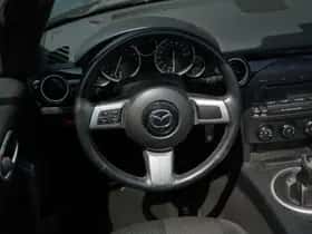 Mazda MX-5 (2007) thumbnail 9