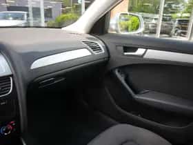 Audi A4 (2010) thumbnail 21