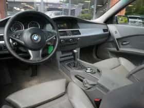 BMW 5-Serie (2004) thumbnail 2