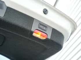 Porsche Cayenne (2012) thumbnail 32