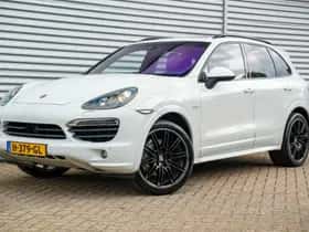 Porsche Cayenne (2012) thumbnail 33