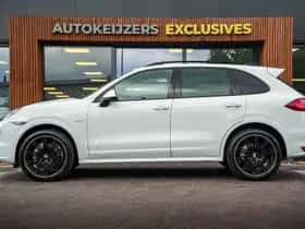 Porsche Cayenne (2012) thumbnail 5