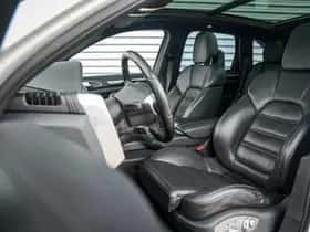 Porsche Cayenne (2012) thumbnail 8