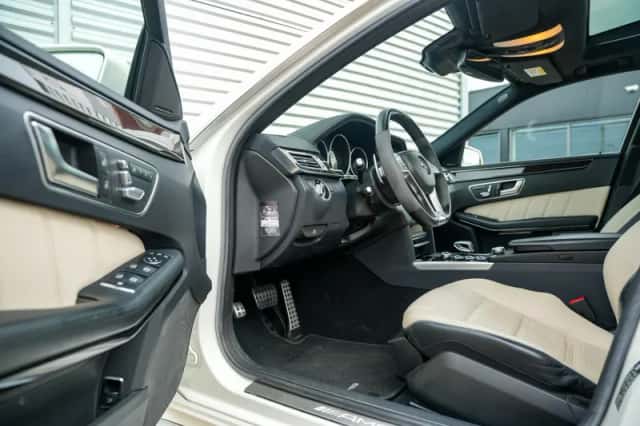Mercedes-Benz E-Klasse (2014) thumbnail 6