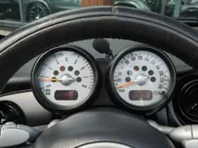 MINI Cabrio (2005) thumbnail 12