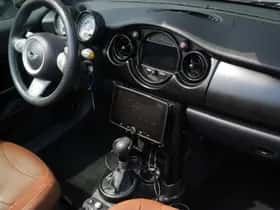 MINI Cabrio (2005) thumbnail 18